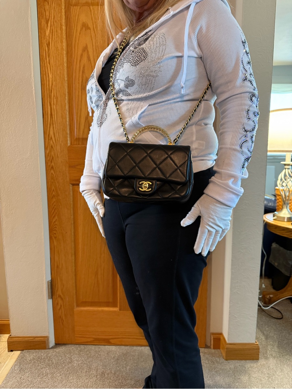 NWOT Chanel Black Quilted Lambskin Crossbody Bag with Gold Chain. Never used. - Picture 10 of 10